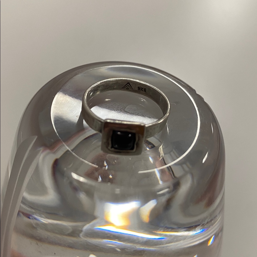 Silpada dainty ring -Silver Ring - Garnet - has patina. Size 7 - Picture 3 of 4